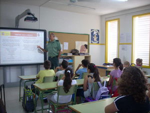 CHARLA-COLEGIO_01_web CHARLA-COLEGIO_01_web