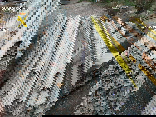 MATERIAL_R_VERA-02 MATERIAL_R_VERA-02