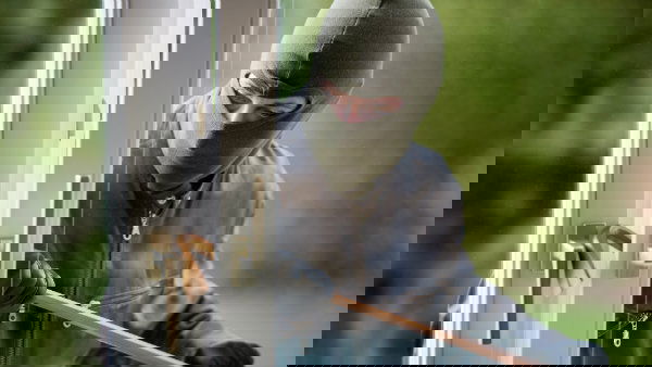 e05d431f486bd062b66c6af55b3d4502