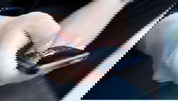 2db087aa3e69f777705873f6c3e9373a