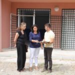 REINOSO RODEADA DE TECNICOS EN VISITA OBRAS REFORMA CENTRO INFANTIL LOS MARINOS 15
