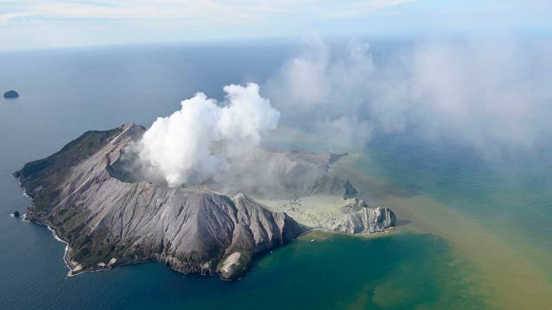 NEW ZEALAND VOLCANO