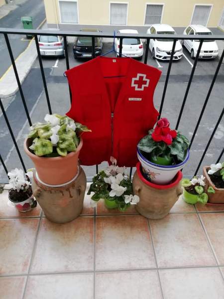 red cfross