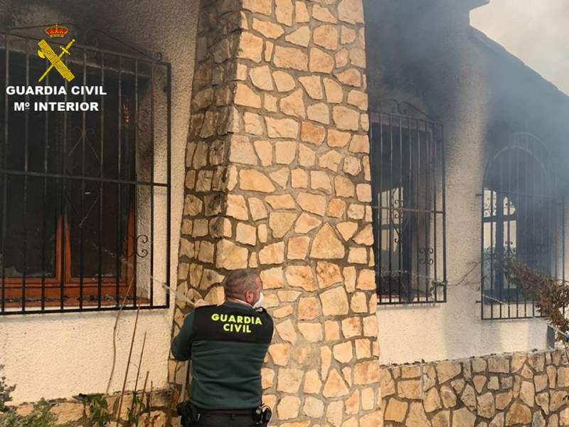 Guardia Civil Quick On The Scene To Save Elderly Woman From House Fire In Moraira Euro Weekly News