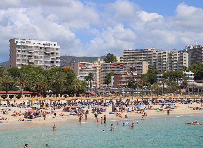 One in five residents on holiday islands and Mallorca foreign