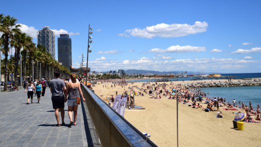 Spanish Beach Ban Enforced over Fears of Coronavirus Second Wave- Tourists told NOT to Visit!