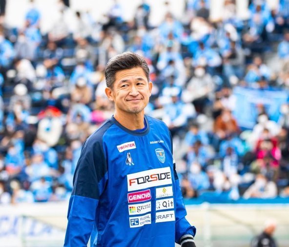 Rekordstarka Kazuyoshi Miura tecknar nytt Yokohama FC-kontrakt omkring 53