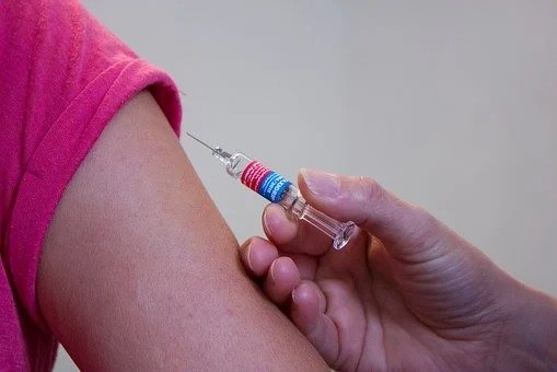 پس از دریافت اولین واکسن ، این انتظار در خانه سالمندان در آلمریا اعلام شد