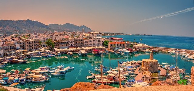 Οι παγκόσμιοι εγκληματίες μπορούν να αγοράσουν διαβατήρια της ΕΕ με μετρητά στην Κύπρο και τη Μάλτα