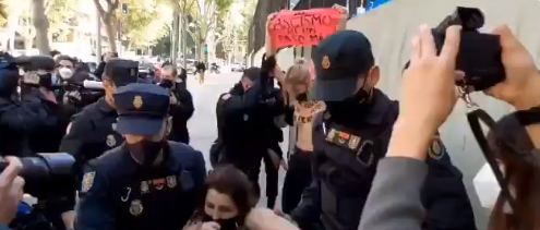 اعتراض فعالان فمن در مقابل روسیو مونستریو