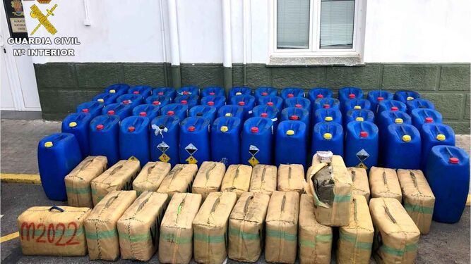 Three Detainees With 2.5 Tons Of Hashish On a Yacht In Alicanteante_1580251993_139522401_667x375 Three Detainees With 2.5 Tons Of Hashish On a Yacht In Alicante