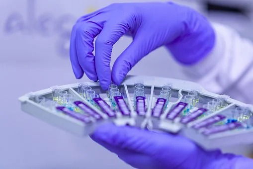 technology-4905257__340 Game Changing Spanish Technology Detects Antibiotic-Resistant Infections In Minutes