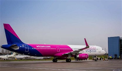 Image of a Wizz Air plane.
