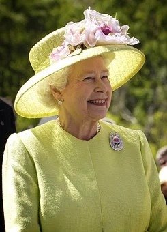 Queen is 'living life to the full'