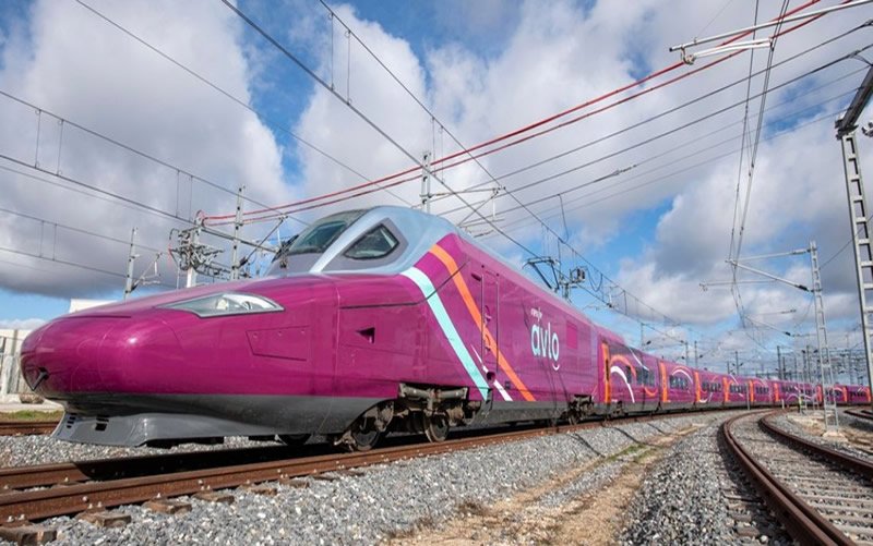 Los trenes de alta velocidad Renfe Avlo que unen Andalucía con Madrid parten de 7 € por trayecto « Euro Weekly News