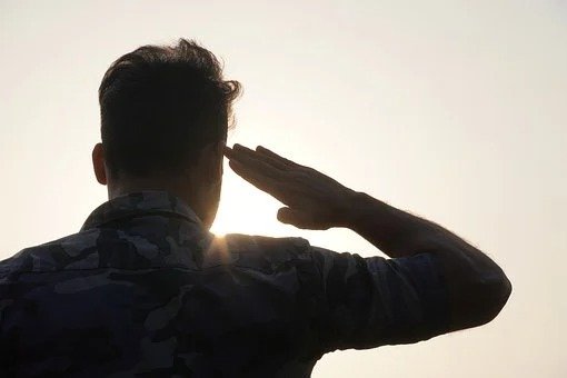 Brit soldier hailed a hero in Spain