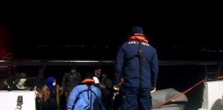 100 migrants rescued