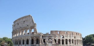 tourists broke into the Colosseum