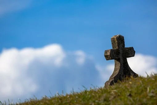 Une Fusillade Au Cimetière Fait Deux Morts