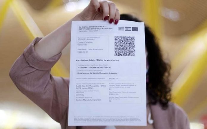 Malaga couple sells fake Covid certificates to anti-vaxxers