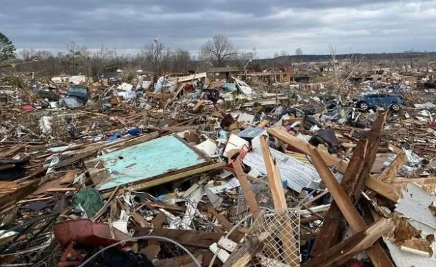 https://www.gofundme.com/f/kentucky-tornado-disaster-relief?utm_campaign=p_cp+share-sheet&utm_medium=social&utm_source=twitter