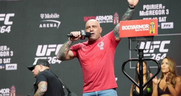 Joe Rogan unable to attend his own sold-out show in Canada due to vaccine laws