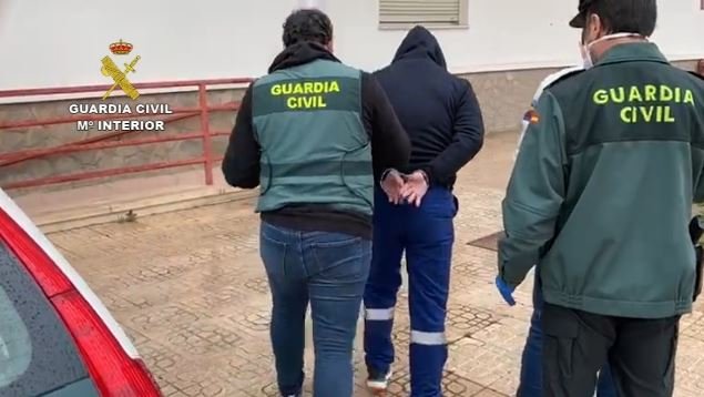 Burglar bound and gagged his victims in Spain