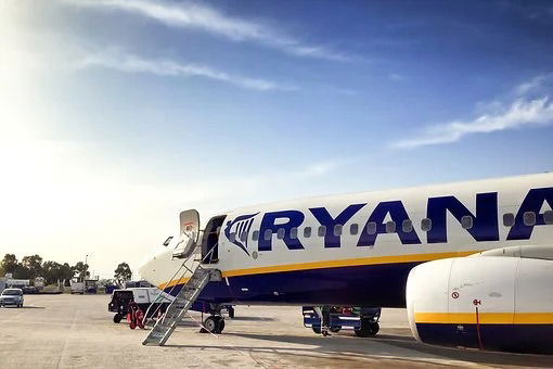 Salida-2042513__340 Accidente de vacaciones: la pareja afirma que Ryanair los voló 1200 km desde el destino planeado