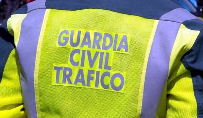 Vecino gallego investigado por dejar conducir a su hijo de 15 años en una AP-9