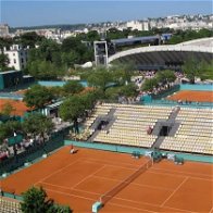 Carlos Alcaraz breezes through first round of French Open at Roland Garros