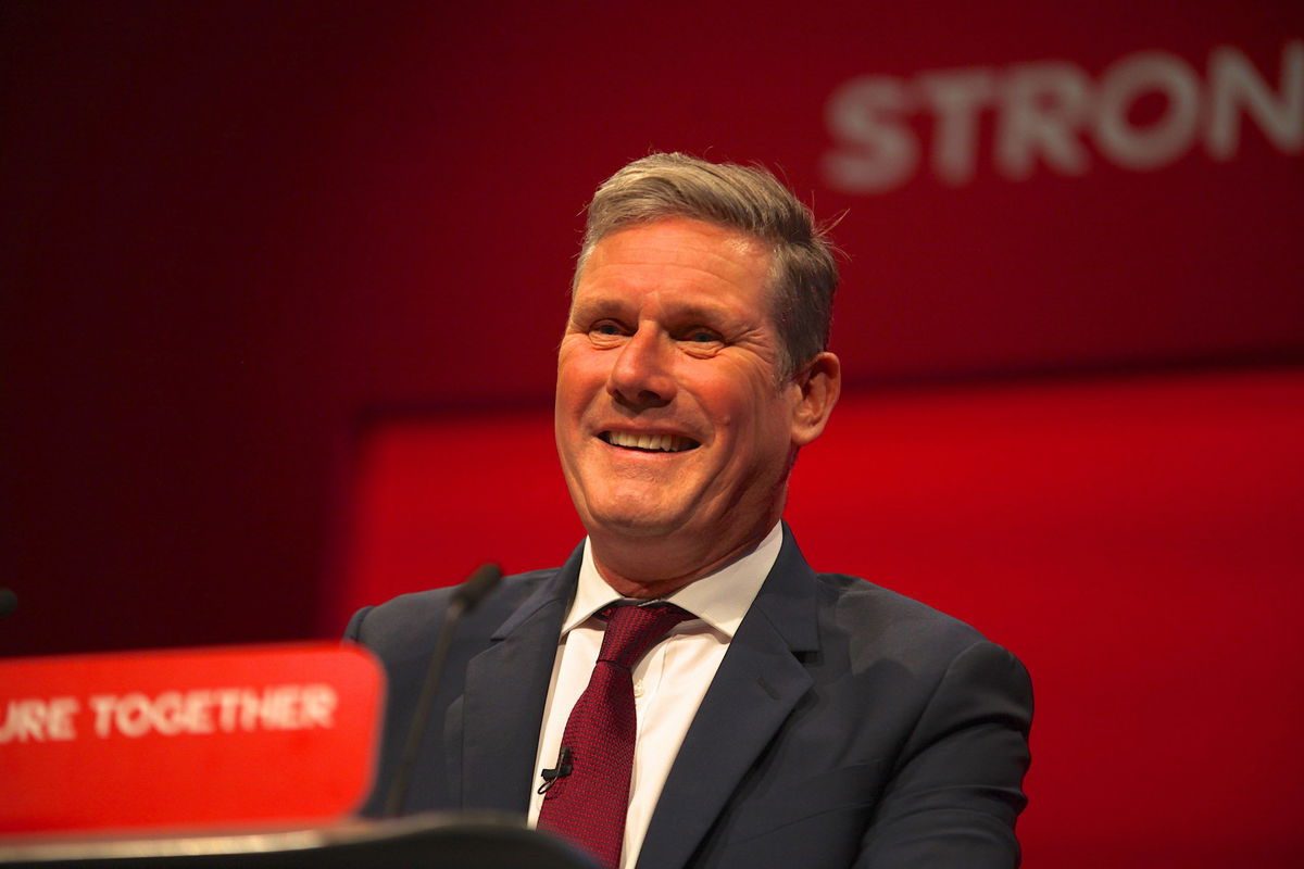 Tough pint to swallow for Johnson as Sir Keir Starmer cleared over beergate...