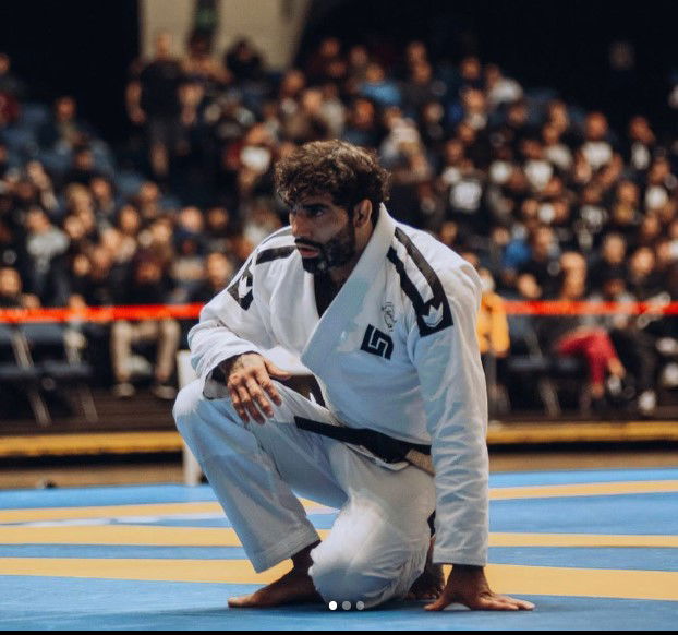 Leandro Lo: Brazilian Jiu-Jitsu world champion dies after being shot in the  head by 'off-duty policeman' at gig, World News