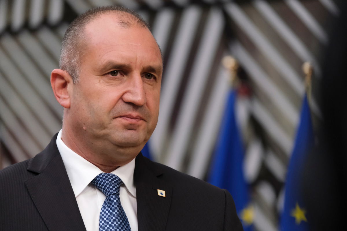 BREAKING NEWS: President of Bulgaria dissolves parliament and appoints ...