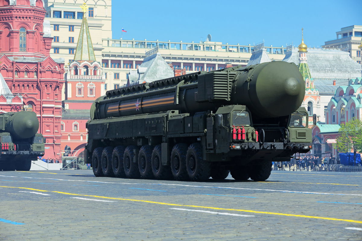 Russian Defence Ministry signs Sarmat intercontinental ballistic ...