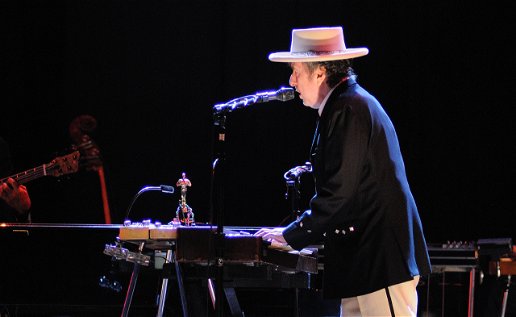 Bob Dylan played Madrid's Noches del Botánico