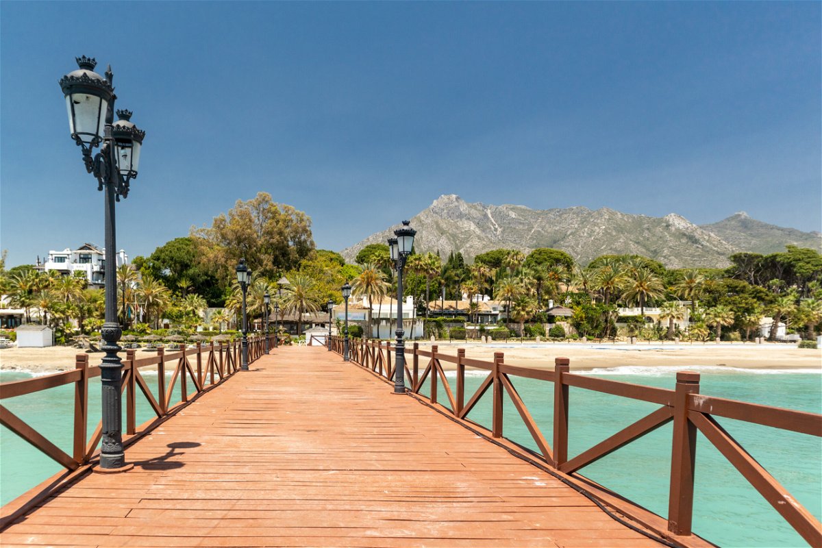 how to buy property in marbella