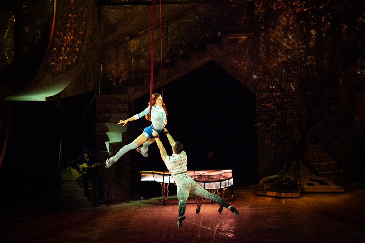Magical Malaga debut of Cirque du Soleil's Crystal