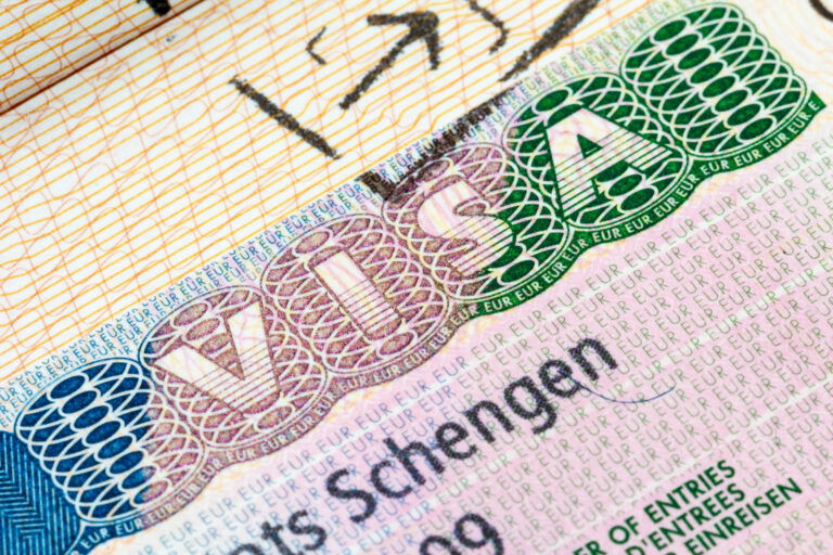 The 90 180 day schengen area rule explained and how to calculate your stay