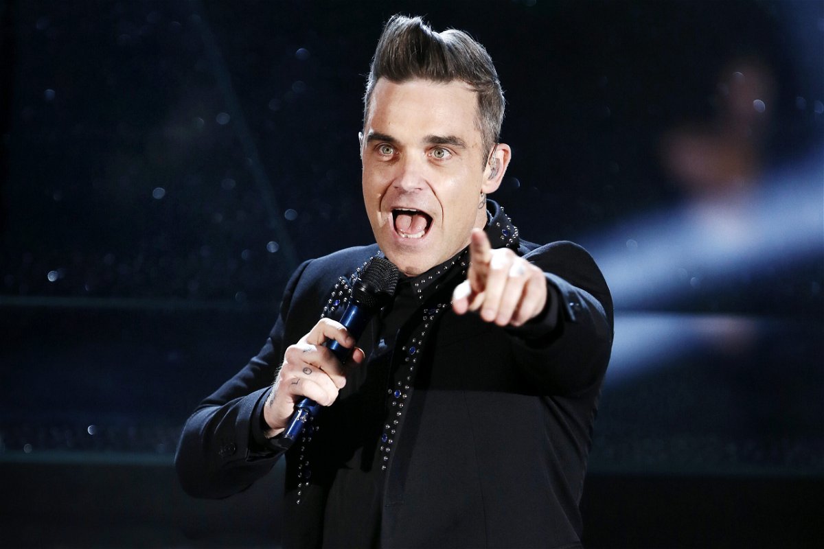 He's The One: Robbie Williams marca fecho do North Festival com atuação de  sorrir e chorar por mais - JPN