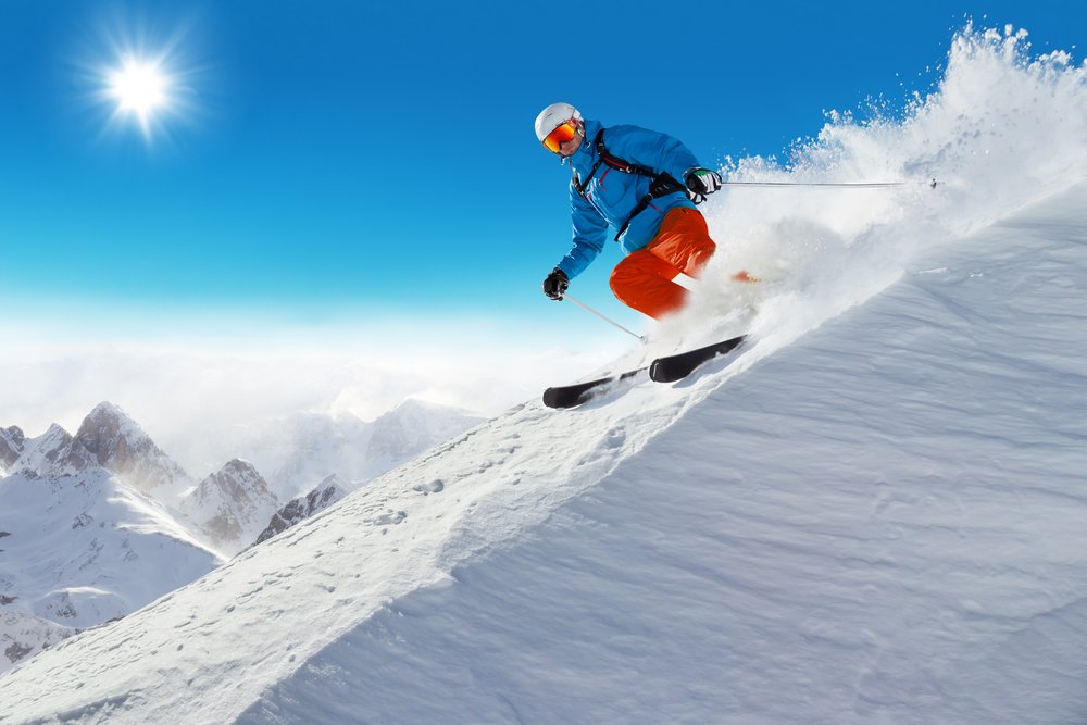 Sierra Nevada en España abre pistas para expertos esquiadores y snowboarders