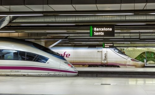 Image of AVE trains in Barcelona.