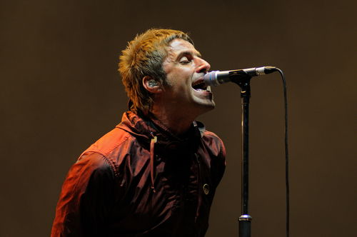 Oasis reunion rumours as Noel and Liam discuss 14-year old argy-bargy