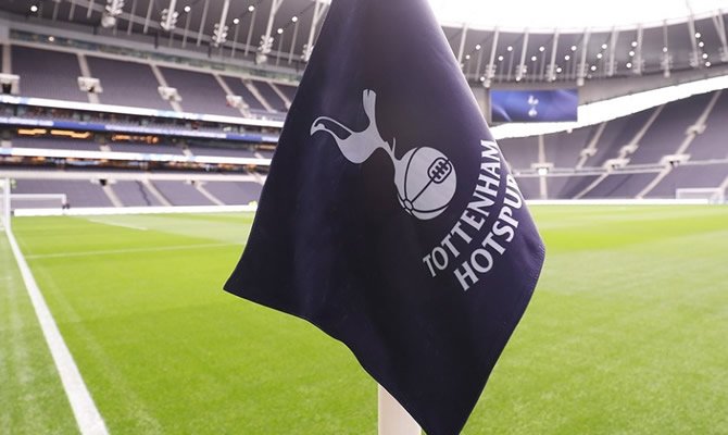 Tottenham Hotspur FC Flag - Logo 