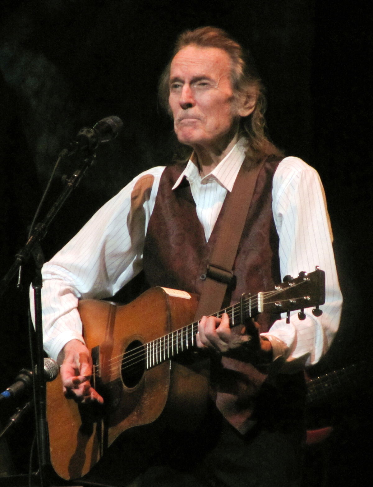 Gordon Lightfoot, singer songwriter dead at 84