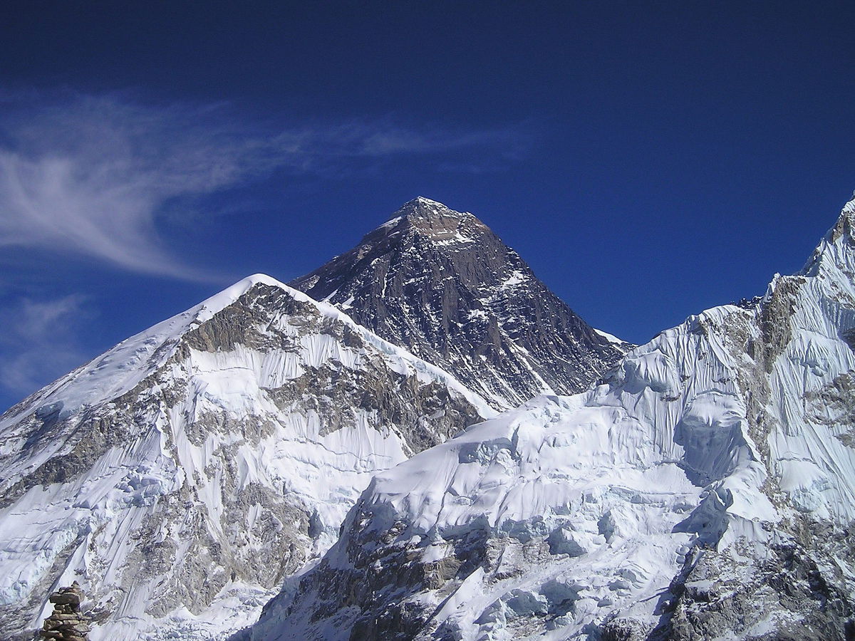 UK climber sets Everest record « Euro Weekly News