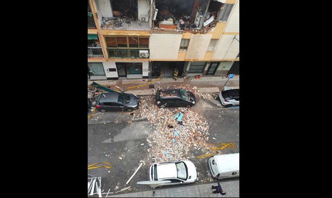 Badajoz house explosion leaves one dead and at least nine hospitalised in Extremadura