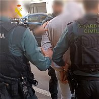 Image of Guardia Civil officers carrying out an arrest.