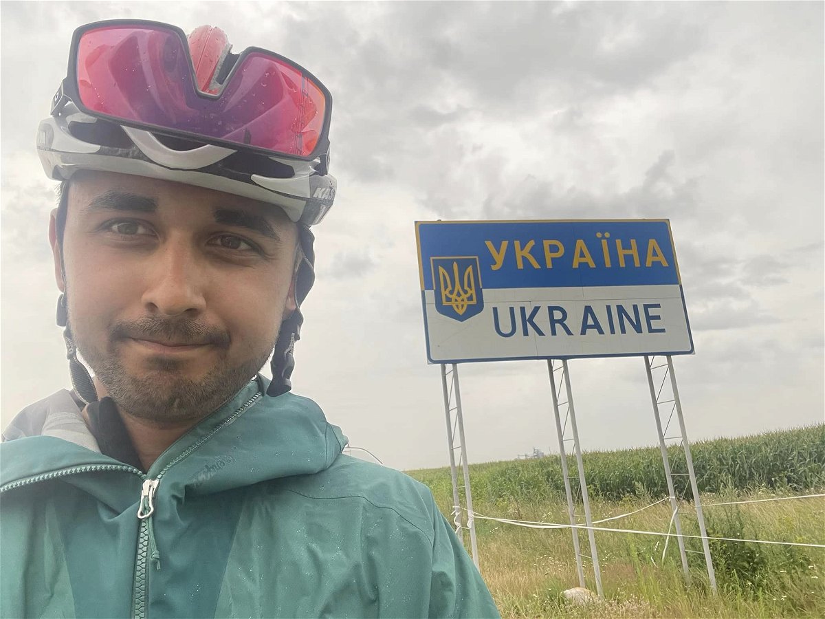 Norsk ordførers sykkeltur samler inn midler til Ukraina « Euro Weekly News