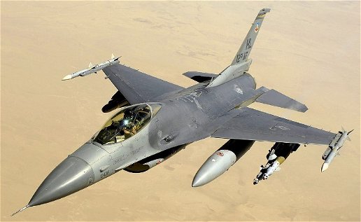 Image of F-16 Fighting Falcon Block 40 jet.