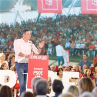 Controversial Flag Policy At PSOE Rally